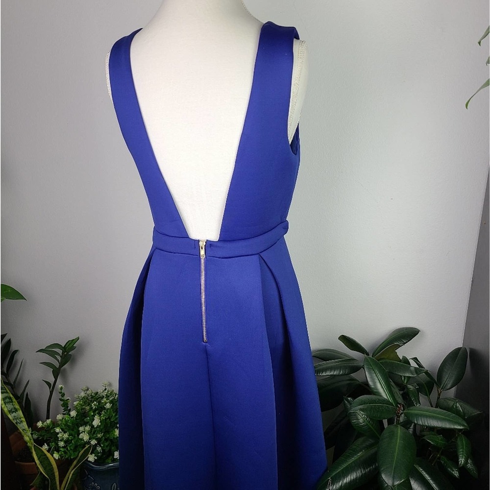 NWT | SAN JOY | DEEP V-NECK DRESS - Picture 8 of 13
